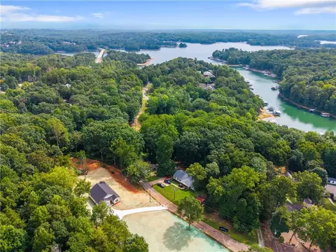 View/Area - 4635 Perry Rd, Gainesville, GA 30506 photo 1 of 1