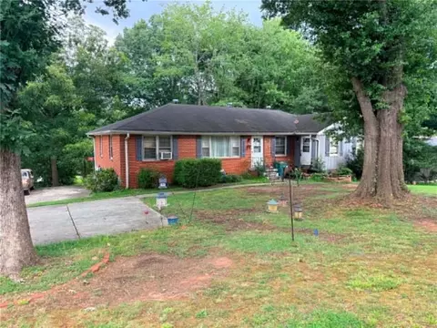 2195 Trailwood Dr, Smyrna, GA 30080