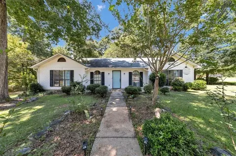 226 N Wesleyan Cir N, Macon, GA 31210