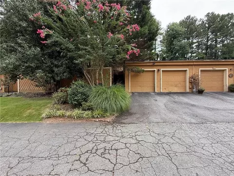 829 Lake Hollow Blvd SW, Marietta, GA 30064