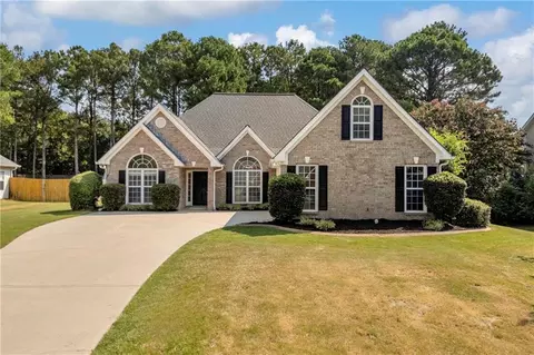 2920 Meadow Gate Way, Loganville, GA 30052