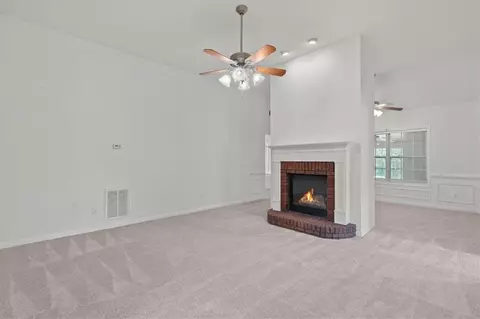 Living - 293 Prominent Loop, Mcdonough, GA 30253 photo 2 of 7