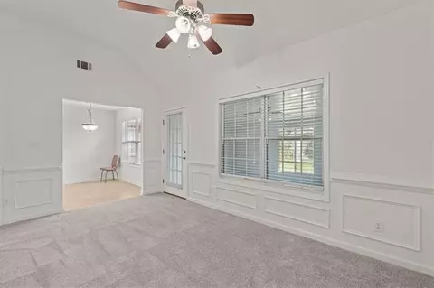 Living - 293 Prominent Loop, Mcdonough, GA 30253 photo 6 of 7