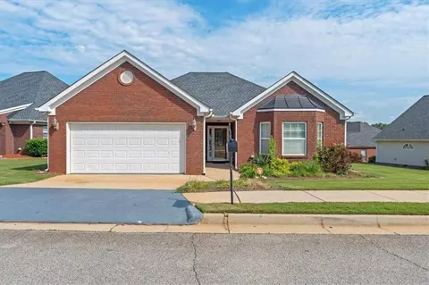 Exterior - 293 Prominent Loop, Mcdonough, GA 30253 photo 4 of 6