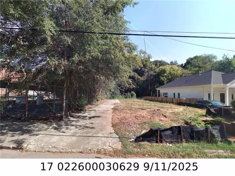 8 Hollywood Dr NW, Atlanta, GA 30318