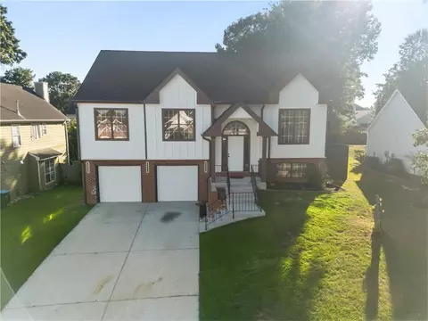 6802 Magnolia Park Dr, Norcross, GA 30093