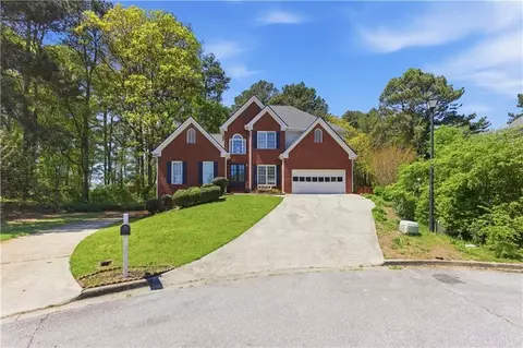 Exterior - 2255 Pinehaven Ct SW, Grayson, GA 30017 photo 1 of 9