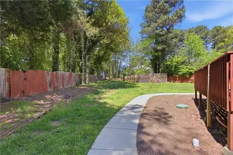 Exterior - 2255 Pinehaven Ct SW, Grayson, GA 30017 photo 8 of 9