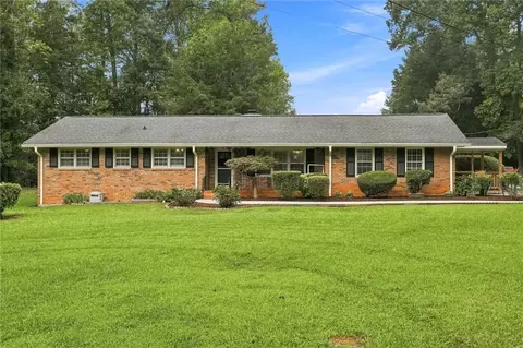 2633 Creek Ln SW, Snellville, GA 30078