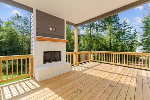 Exterior - 302 Hudson Ct, Jackson, GA 30233 photo 4 of 5