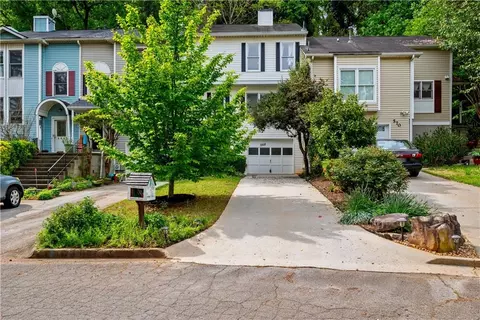 568 Stratford Grn, Avondale Estates, GA 30002