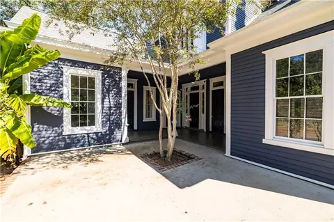 Exterior - 906 E 2nd Ave E, Rome, GA 30161 photo 2 of 5