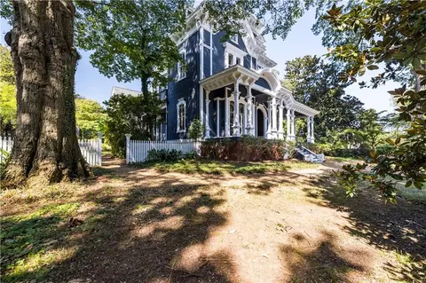 Exterior - 906 E 2nd Ave E, Rome, GA 30161 photo 3 of 5