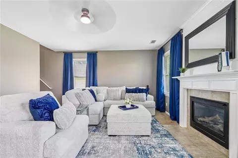 Living - 105 Sagebrush Trl, Covington, GA 30014 photo 3 of 3