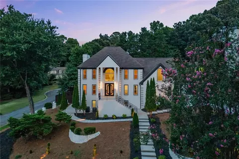 762 Bedford Oaks Dr, Marietta, GA 30068