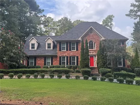 290 Dix Lee On Dr, Fayetteville, GA 30214