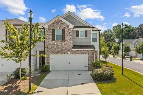 1121 Arrowlake Rd SW, Marietta, GA 30064