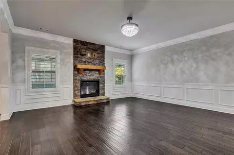 Living - 142 Madison St, Canton, GA 30115 photo 4 of 6