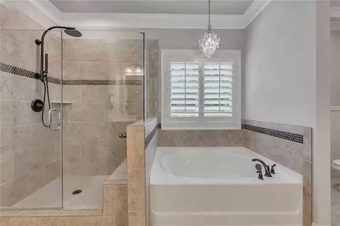 Bath - 142 Madison St, Canton, GA 30115 photo 3 of 6