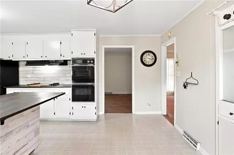 Kitchen - 7018 Highway 27, Buchanan, GA 30113 photo 3 of 7
