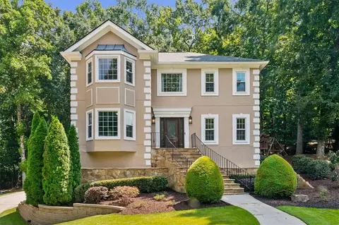 2995 Georgian Manor Dr, Johns Creek, GA 30022