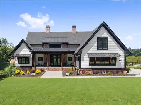 1844 Bermuda Ave, Demorest, GA 30535