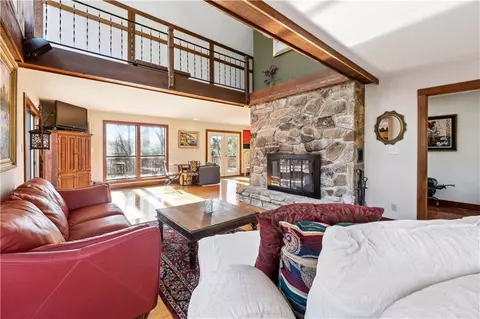 8145 Stone Hill Rd, Cumming, GA 30028