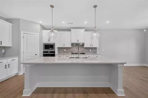 Kitchen - 4779 E Reed Rd, Gainesville, GA 30507 photo 1 of 9