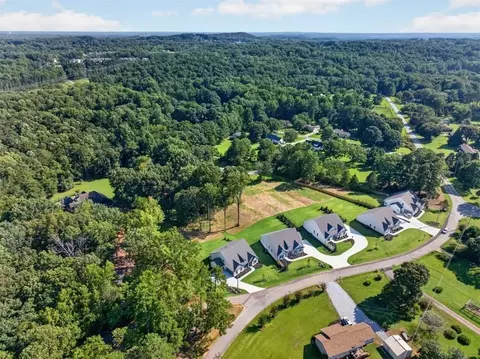 View/Area - 4779 E Reed Rd, Gainesville, GA 30507 photo 5 of 9
