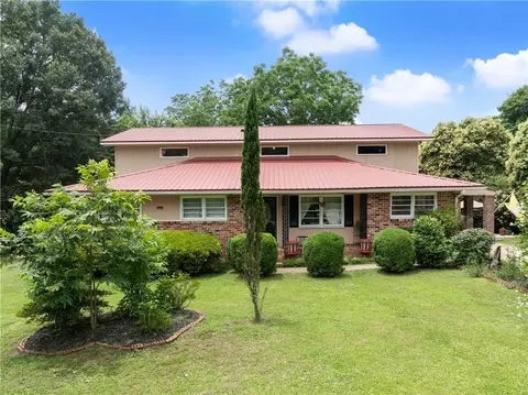 157 Glendale Hts, Winterville, GA 30683