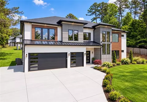 2709 Collins Hill Rd, Lawrenceville, GA 30043