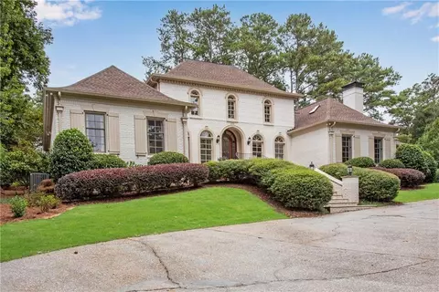 9190 Huntcliff Trce, Sandy Springs, GA 30350