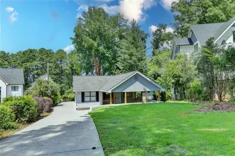 7470 Fields Dr, Cumming, GA 30041