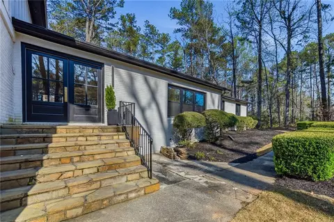 855 Flamingo Dr SW, Atlanta, GA 30311