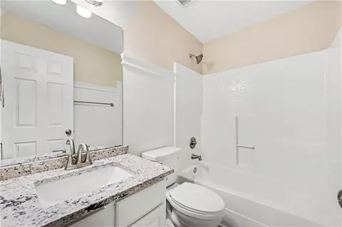 Bath - 3367 Ridgemill Cir, Dacula, GA 30019 photo 2 of 2