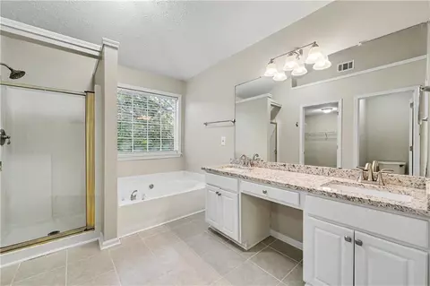 Bath - 3367 Ridgemill Cir, Dacula, GA 30019 photo 1 of 2