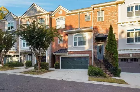 934 Delaronde Ct, Atlanta, GA 30328