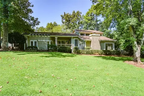 6838 Springwood Dr, Douglasville, GA 30135