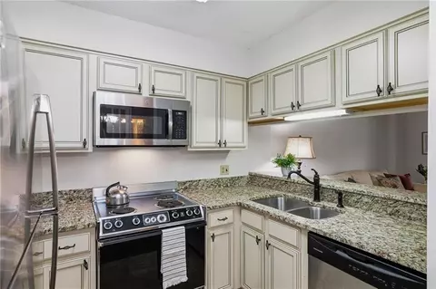 1800 Clairmont Lk #A116, Decatur, GA 30033