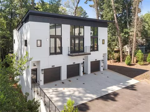 1169 Penny Ln, Atlanta, GA 30329