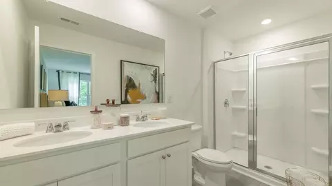 Bath - 2314 Jamin Bnd, Lithonia, GA 30058 photo 4 of 4