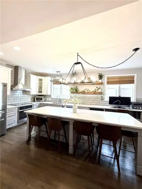 401 10th St NW #C208, Atlanta, GA 30318