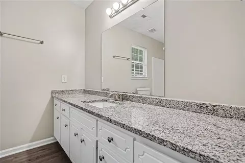 Bath - 495 Robin Rd, Covington, GA 30016 photo 2 of 3