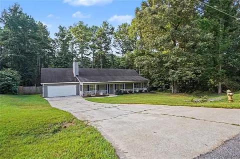 Exterior - 495 Robin Rd, Covington, GA 30016 photo 2 of 4