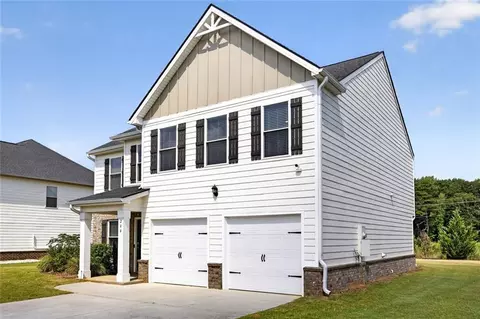 Exterior - 244 Overlook Rd, Covington, GA 30014 photo 3 of 6