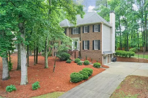 353 Battle Woods Trl NW, Marietta, GA 30064