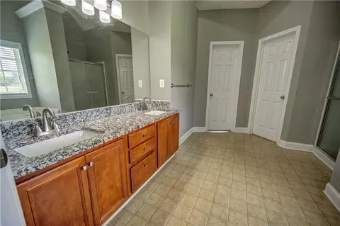 Bath - 249 Hedgewood Dr, Hampton, GA 30228 photo 6 of 6
