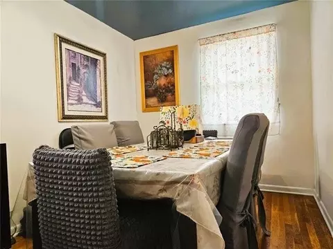Dining - 202 S Sage St, Toccoa, GA 30577 photo 1 of 1