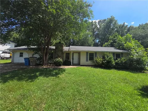 4158 Mountain Glen Trce, Snellville, GA 30039