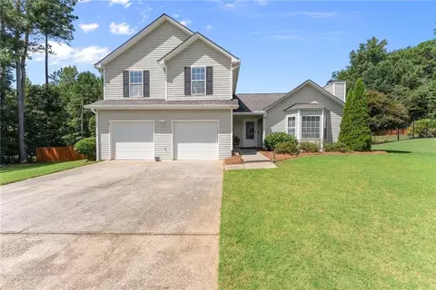 7050 Treeline Dr, Cumming, GA 30028